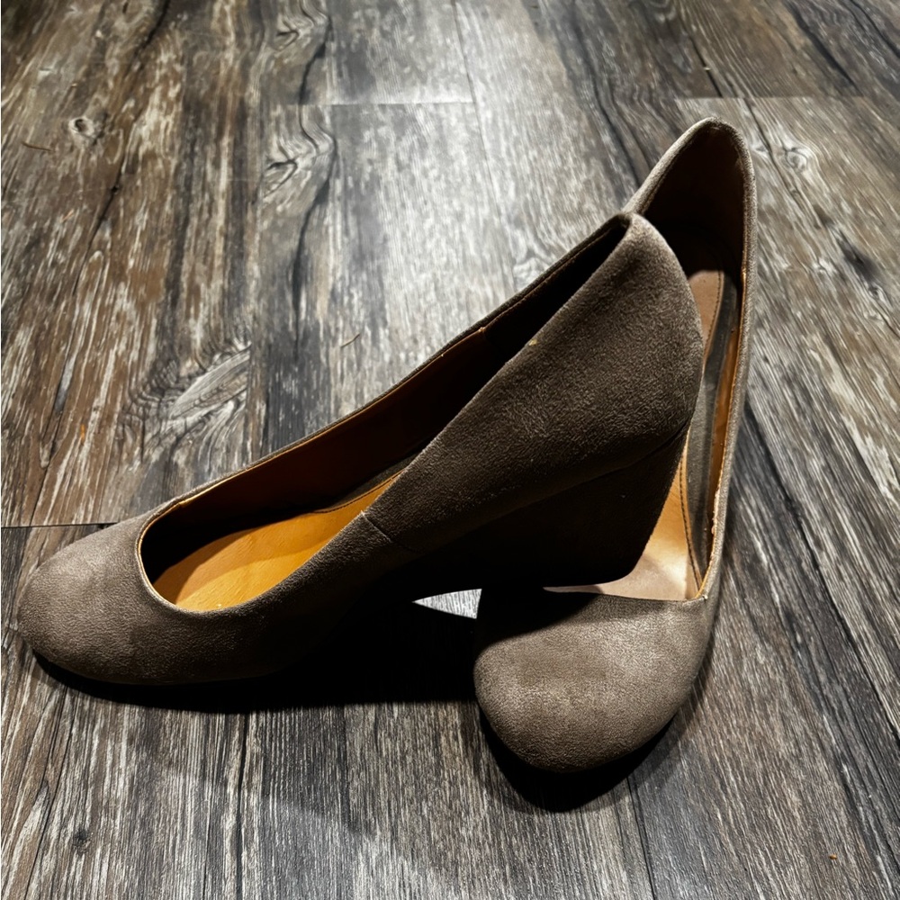 Chinese laundry size 11 Elegant suede Women's Wedge Shoes